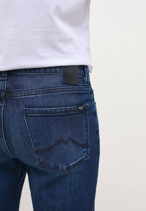 Mustang Crosby Relaxed Slim Jean with medium waist 1013587 802