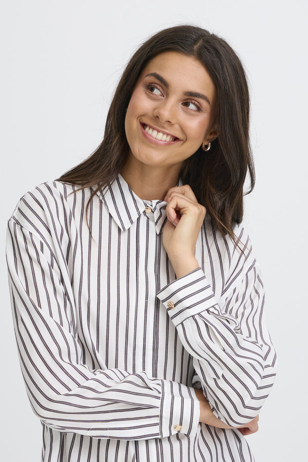 Fransa FRVIOLET Women's Top with Collar and Gold Button Detail 20617097