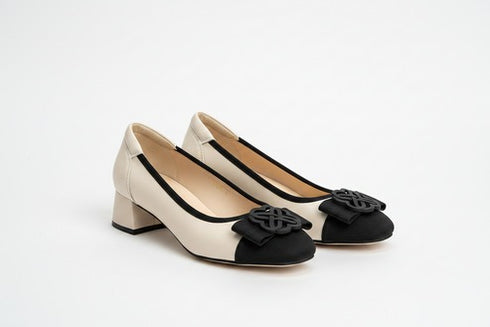 Loretta Vitale | W5341 Off White & Black Slip On Bow Heels