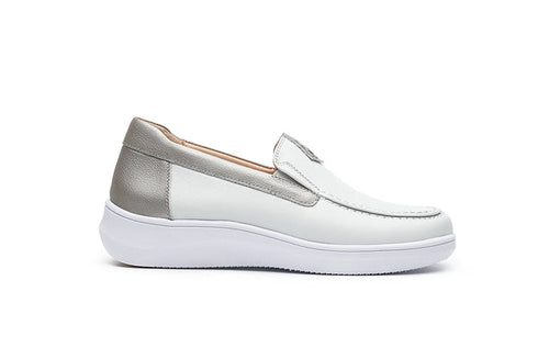 G Comfort 25292-1 White & Titanium/Bronze Slip On Moccasins