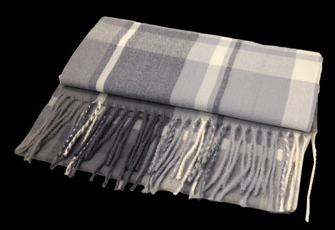 Portland Luxury Boxed Scarf – Classic Check Winter Accessory 56P494