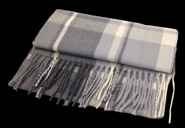 Portland Luxury Boxed Scarf – Classic Check Winter Accessory 56P494
