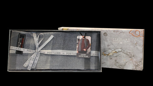 Portland Luxury Boxed Scarf – Classic Check Winter Accessory 56P494