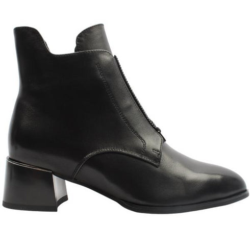 Loretta Vitale Women's Leather Ankle Boots - C9663