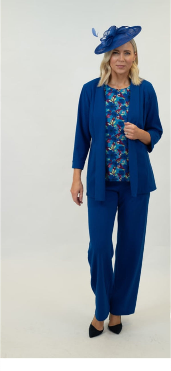 Via Veneto Royal 3 Piece Trouser Suit v740