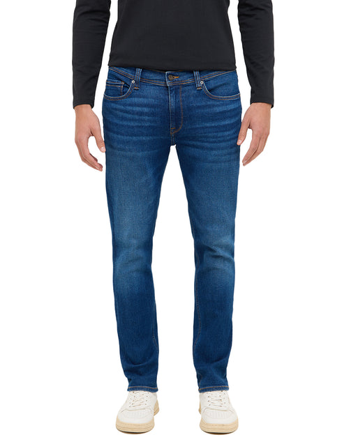 Mustang Men's Vegas Medium Rise Slim Leg Jeans 1016795