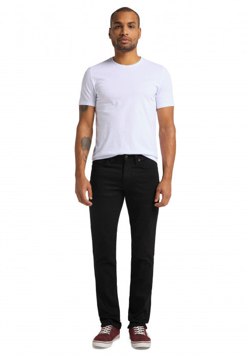 Mustang Men's Washington Medium Rise Straight Leg Jeans 1007655