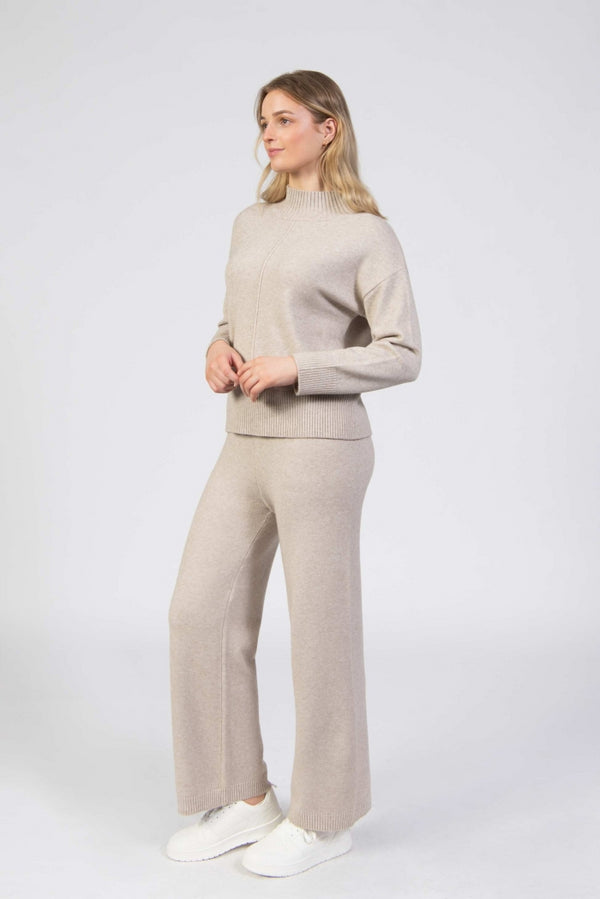 Jessica Graaf Oat Cream Knitted Trousers with Relaxed Fit - 30802-008