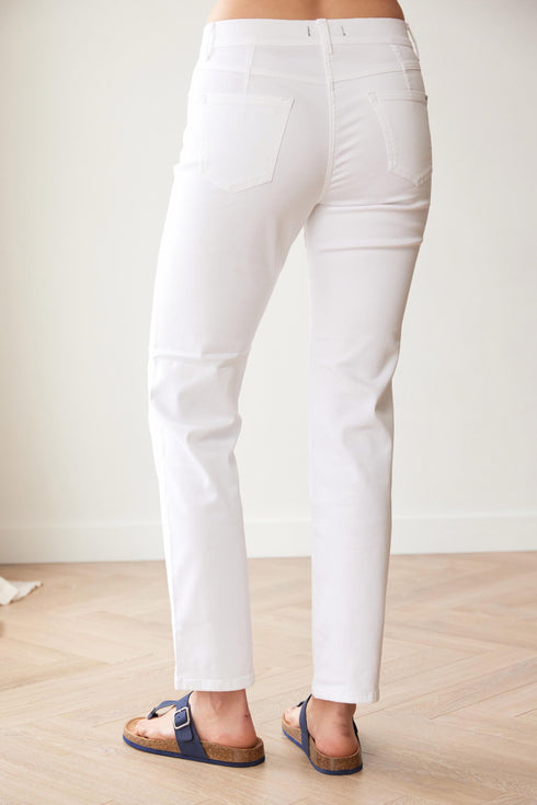 Peruzzi Straight Leg Stretch Jean in White - S26212