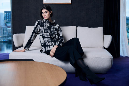 Peruzzi Centre Zip Print Top with Cowl Neck W25118