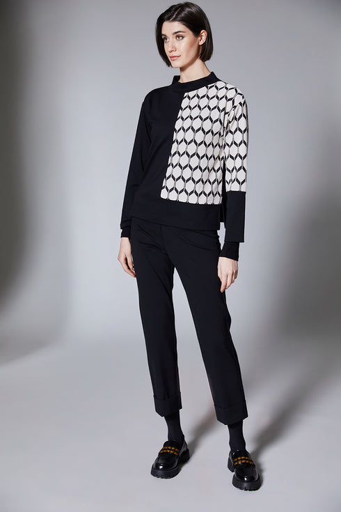 Peruzzi Hexagonal Jacquard Knit W25181 – Black & Ecru Ladies Knit Top