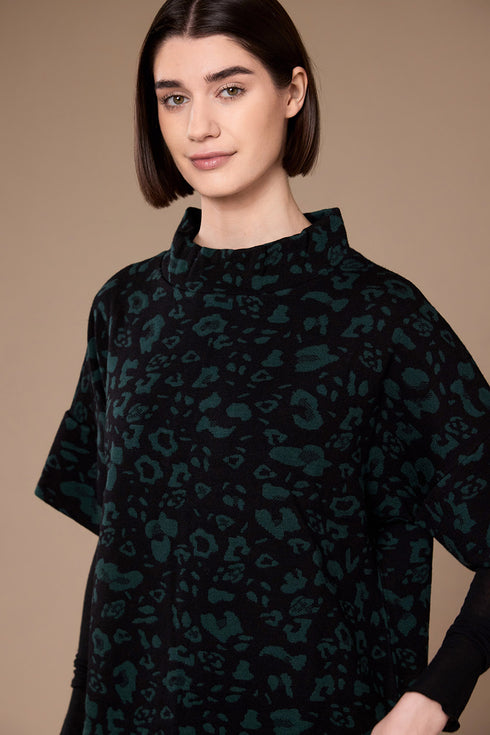 Peruzzi Womens Animal Jacquard Knit Top W26192 - Black/Green