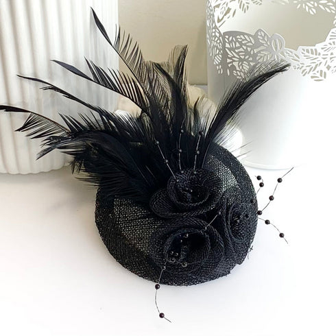 Womens Fascinator / Head Piece DO1