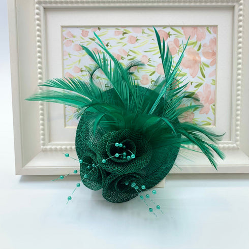 Womens Fascinator / Head Piece DO1