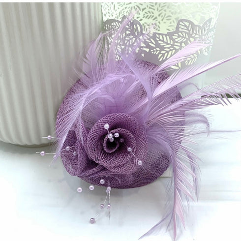Womens Fascinator / Head Piece DO1