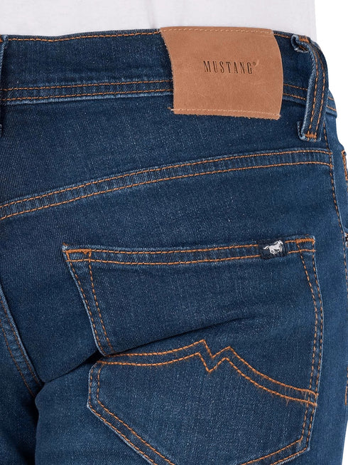 Mustang Oregon Boot Jeans 1016819 – Slim Fit with Flared Leg