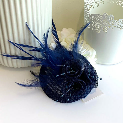 Womens Fascinator / Head Piece DO1