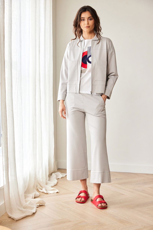 Peruzzi Women's Soft-Structured Zip Jacket with Double Pockets S2611200