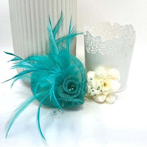 Womens Fascinator / Head Piece DO1