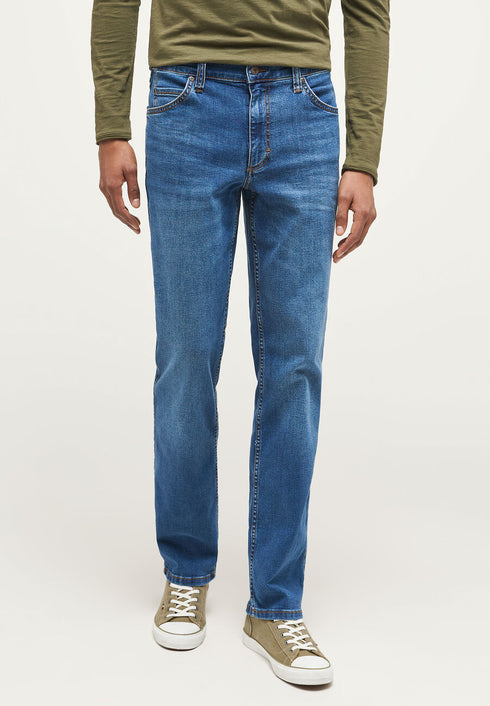 Mustang Men's Tramper Medium Rise Straight Leg Jeans 1013404