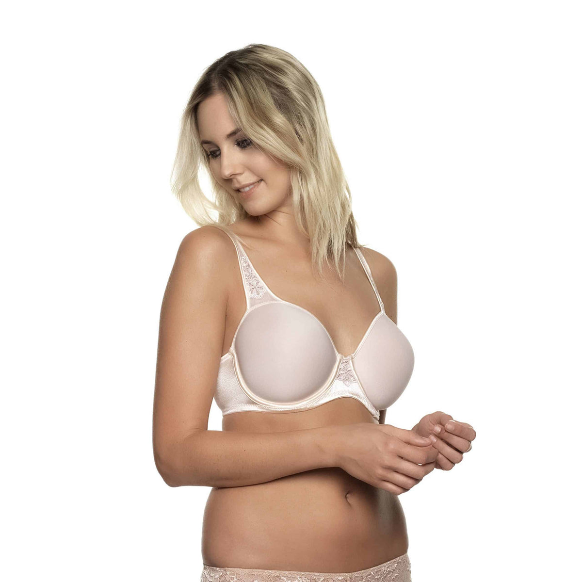 Elbrina Underwired Bra. Very supportive up to G Cup