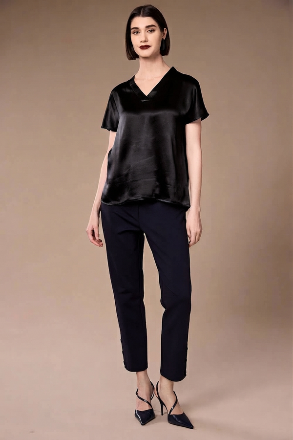 Peruzzi V-Neck Luminous Satin Short-Sleeve Top W26191 9 - Black